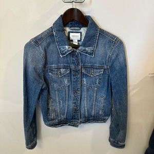 Forever 21 - Jean Jacket - Super Flattering - M Like New